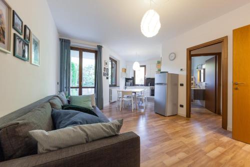 Гостиная зона в monticello golf townhouse