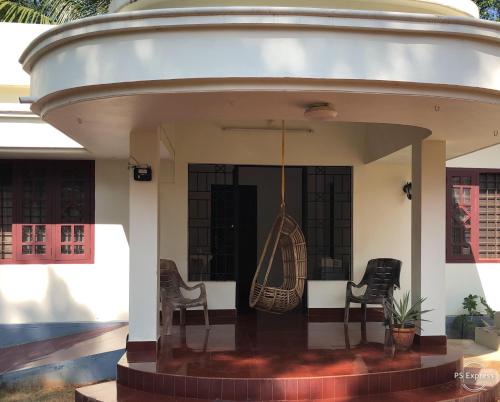 Gallery image of Ayuryogashram Heritage in Trichūr