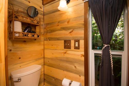 A bathroom at Caravan- The Tiny House Hotel