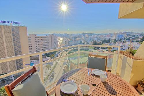 Carvajal seafront penthouse, Fuengirola – Bijgewerkte prijzen ...