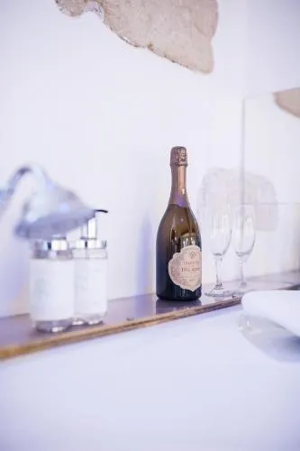 Les Précieuses Suites & Spa I photo 12