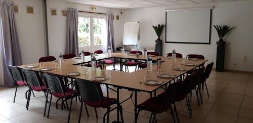 Restaurace v ubytování Doubs Hotel - Besançon Ecole Valentin
