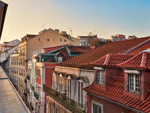 Canaan Lifestyle Apartments Lisbon Combro 77 by Get Your Stay