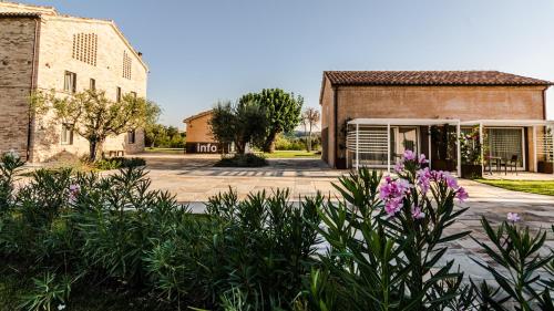 Сад в FUTURA COUNTRY HOUSE