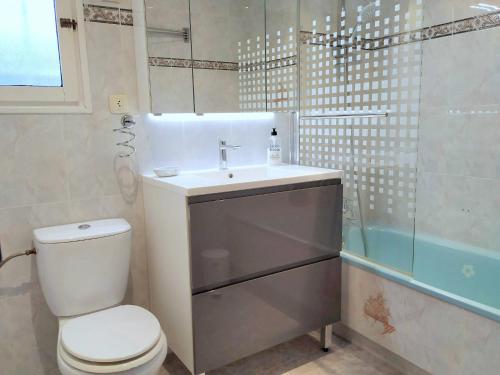 Kúpeľňa v ubytovaní VACAY Villa Zen, relax perfecto, en la Costa Brava, L'Escala!