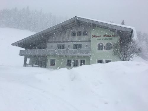 Haus Amade im Winter