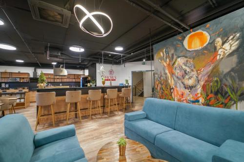 Posezení v ubytování CHORS like a hotel - Capsule & NFT Boutique Hostel Bratislava - City Center