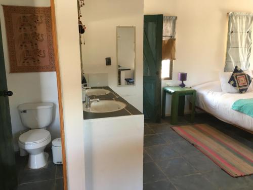 Koupelna v ubytování Atacama Loft & Glamp