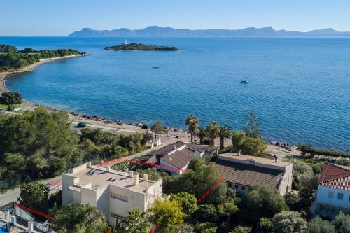 Vistafar - Private Pool & Only 50m to the Sea