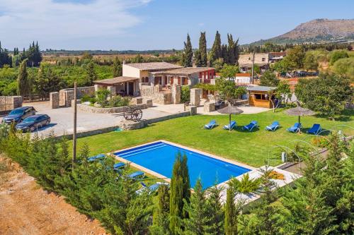 Uma vista da piscina em Villa Son Ramon ou nas proximidades