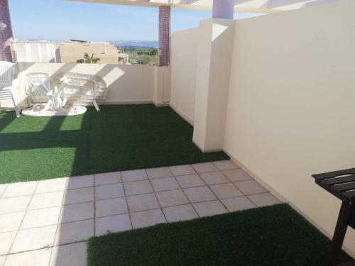 Μπαλκόνι ή βεράντα στο Mediterránea Solo Familias Serviplaya