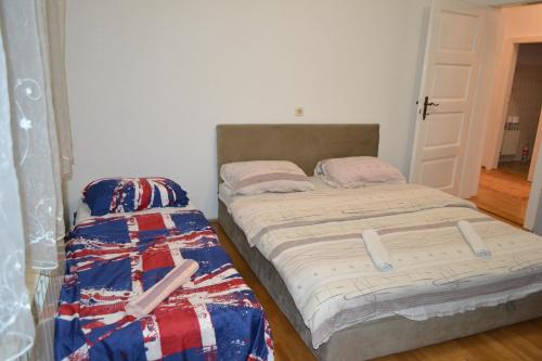 Cama o camas de una habitación en Apartments Bobito