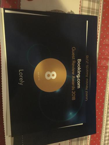 Certifikát, hodnocení, plakát nebo jiný dokument vystavený v ubytování Lorely - Maison proche Disneyland et Paris