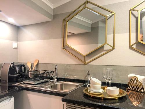 Golden Studio • A/C · Central