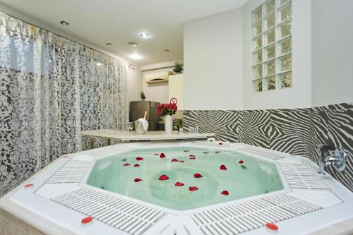 オデッサにあるArkadia Palace Luxury Apartmentsのギャラリーの写真