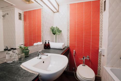 Koupelna v ubytování Marine Plaza Hotel Pattaya