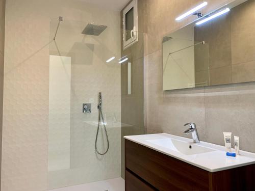 Ένα μπάνιο στο Florida Blue - Easy Home Booking