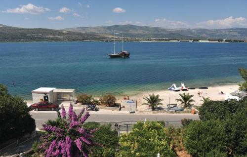 Luxury apartment MaLea with jacuzzi and sauna, by the sea