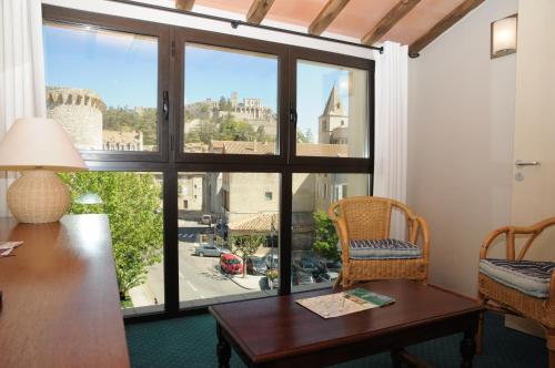 シストロンにあるGrand Hôtel du Coursのギャラリーの写真