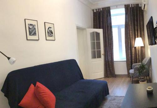 Телевизор и/или развлекательный центр в Charming apartment