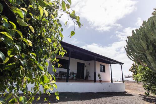 Το κτήριο όπου στεγάζεται  the country house