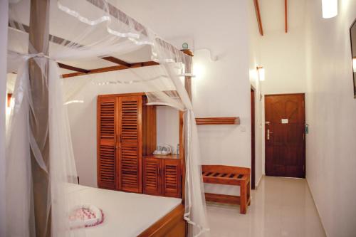 Koupelna v ubytování Prince Beach Hotel Bentota