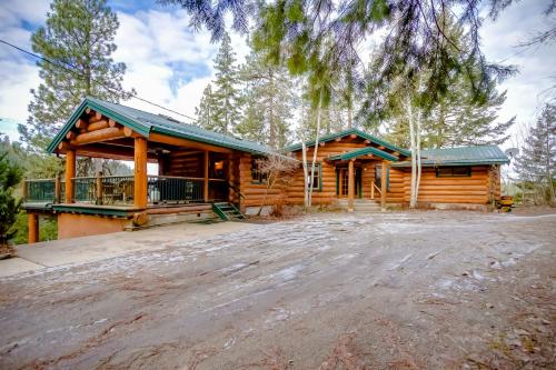 Hayden Lake Luxury – Photos 4