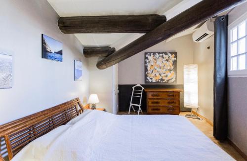 Duplex 6 personnes, ascenseur, zone pietonne, 1 bis Rue Aude