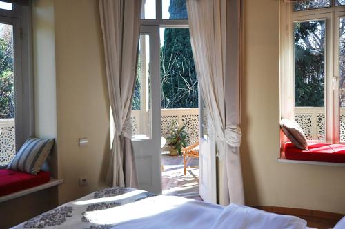 Кровать или кровати в номере Tekla Palace By Urban Hotels