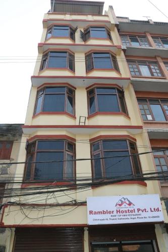 Edificio en el que se encuentra el albergue