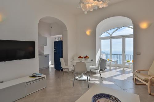 Μια τηλεόραση ή/και κέντρο ψυχαγωγίας στο Casa Irma