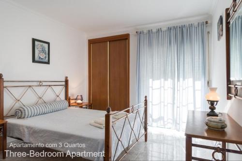 Cama o camas de una habitación en Akisol Albufeira Falesia IV