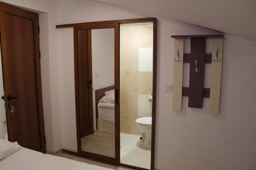 Koupelna v ubytování Къща за гости Мишурови