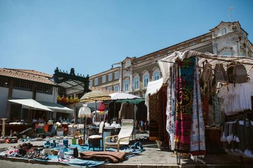 Stay local in Alfama! Alice central home, near river