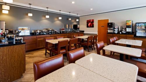 Εστιατόριο ή άλλο μέρος για φαγητό στο Best Western Denton Inn