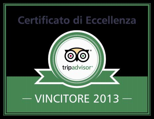a green and white badge with an owl on it at Country Home B&B Il Melo in Vicenza