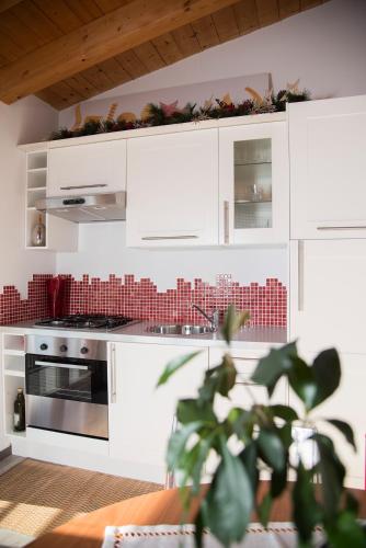 Η κουζίνα ή μικρή κουζίνα στο La Casa di Emy