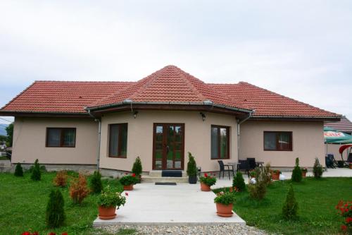 Το κτήριο όπου στεγάζεται  ο ξενώνας