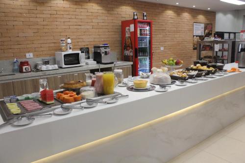 Eten bij of ergens in de buurt van het hotel

