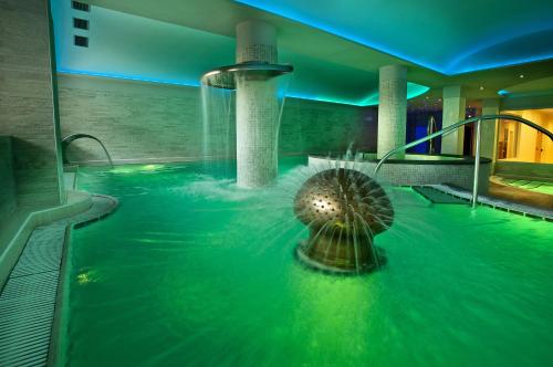 Piscina en o cerca de Albergo Alla Rosa