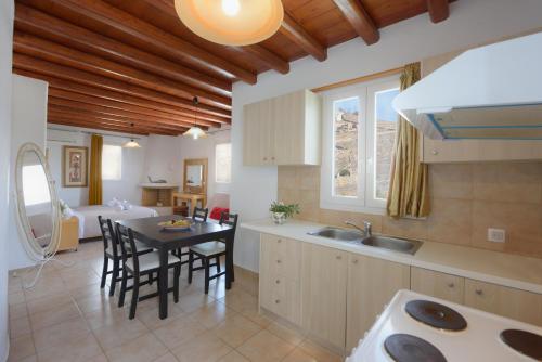 Gallery image of Adonis Rooms in Kalo Livadi