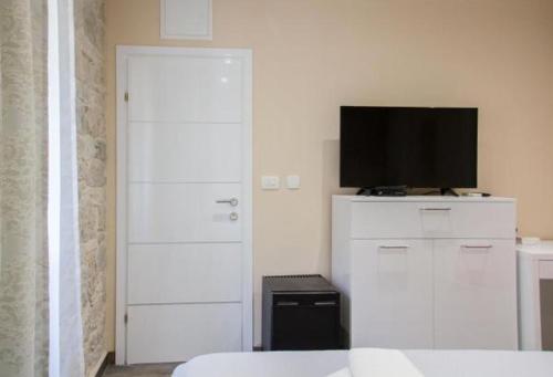 Elegant Residence Rooms