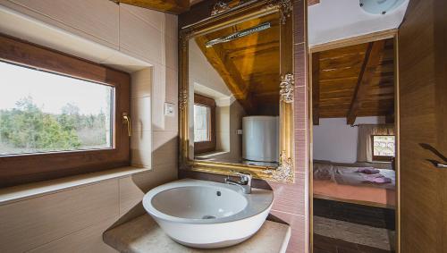 Koupelna v ubytování Villa Lux Casa Histria 2