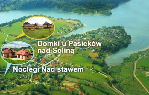 Domki u Pasieków nad Jeziorem Solińskim с высоты птичьего полета