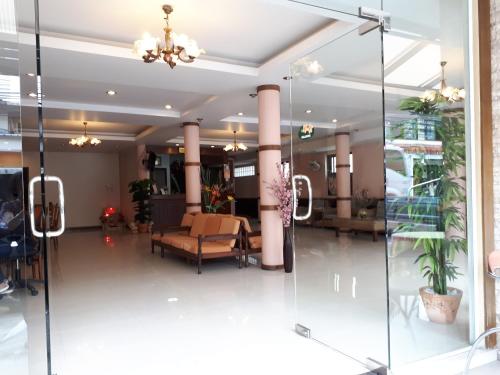 Fitness centrum a/nebo fitness zařízení v ubytování Nathon Residence Hotel