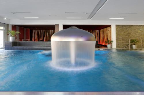 Piscina di Parkhotel CUP VITALIS o nelle vicinanze