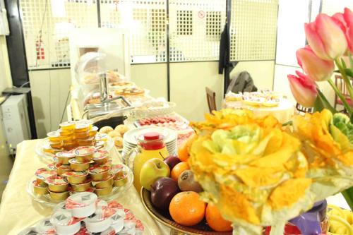 Jídlo v hotelu nebo okolí