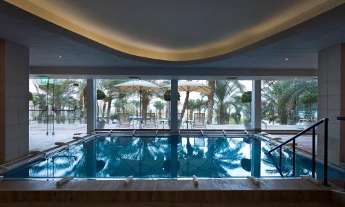 Kolam renang di atau dekat dengan Noga by Isrotel Collection