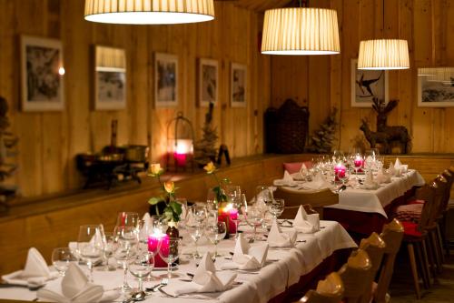 Restoran atau tempat lain untuk makan di Hotel Marvia