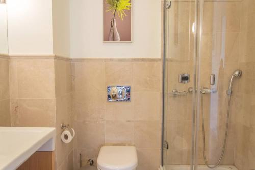 Koupelna v ubytování Villa Azure, LaVanta, Kalkan